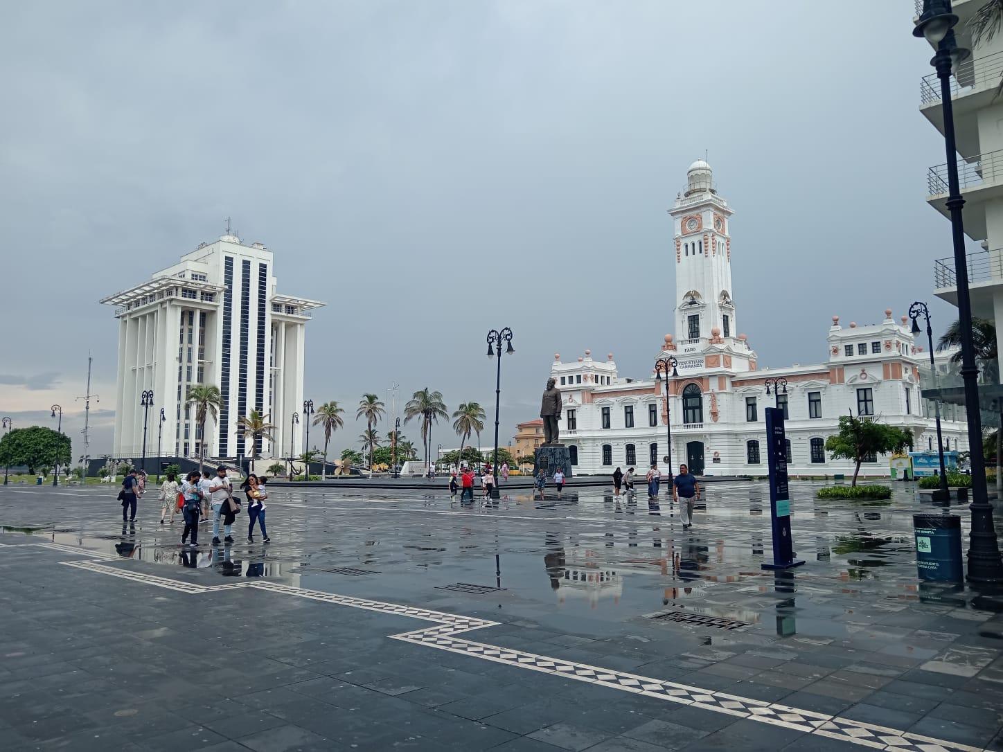 Macroplaza del Malecón
