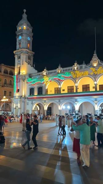 Danzón dance in the main square of Veracruz
