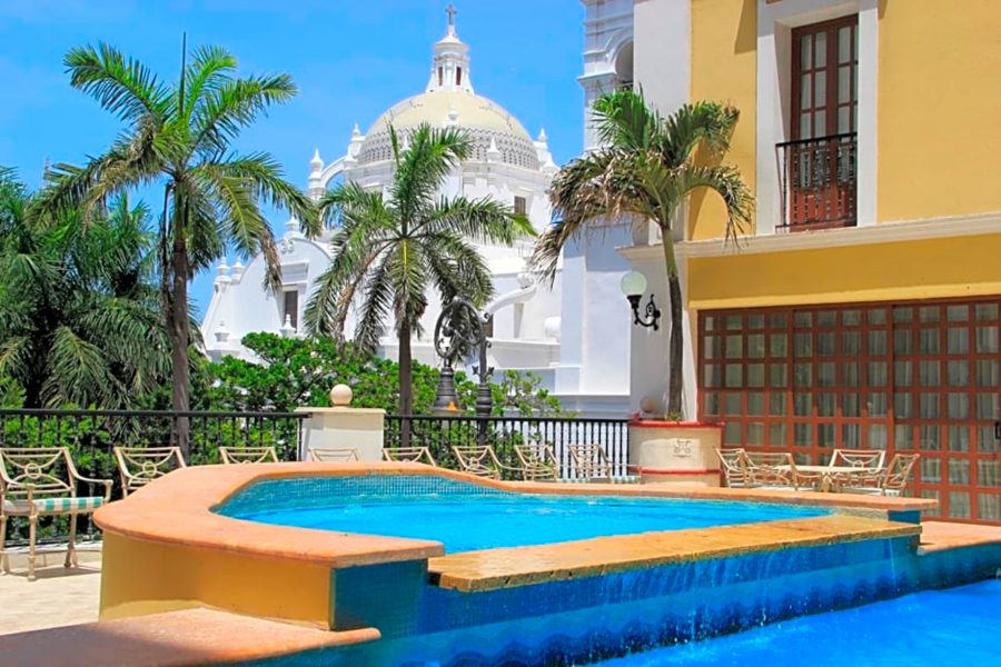 Swimming pool at Gran Hotel Diligencias